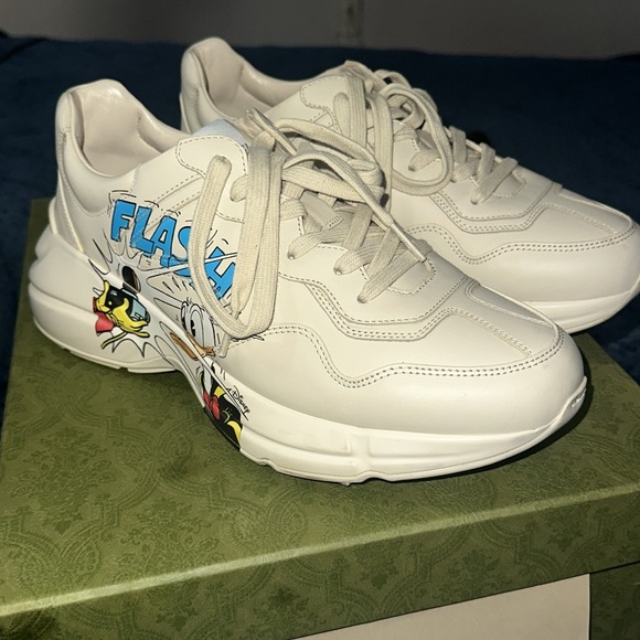 Gucci White and Blue Sneakers Classic Design - Picture 1 of 6